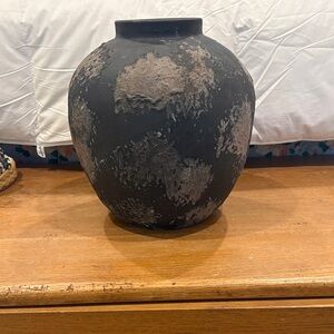 Rustic Black and Gray Vase